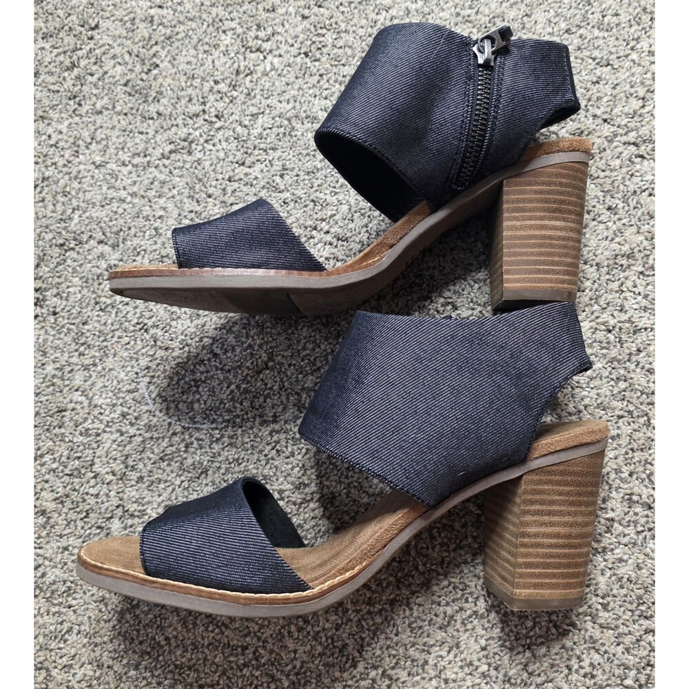 TOMS Majorca Cutout Sandal Size 10 Stacked Heel Navy Denim Zipper Office Travel